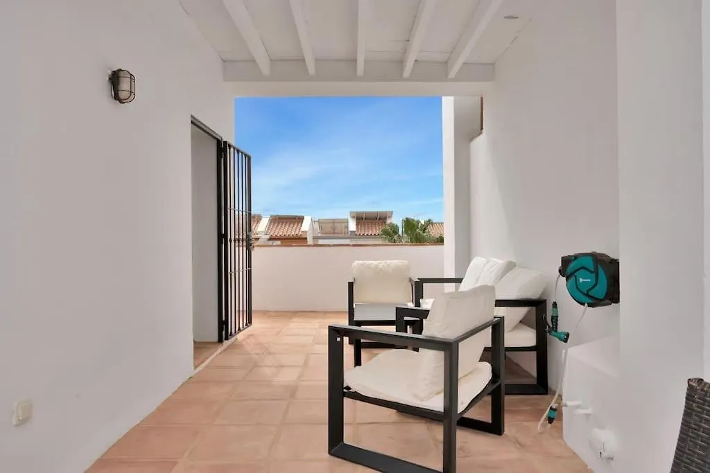 Adosado Con Solarium Y Piscina En Marbella Este - Vistamar 16 0*,  Spain