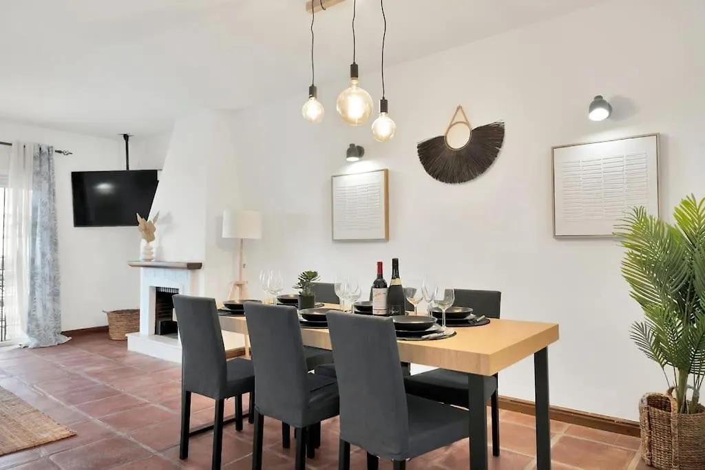Adosado Con Solarium Y Piscina En Marbella Este - Vistamar 16 Apartment
