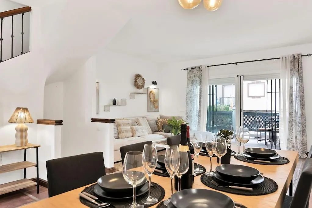 Adosado Con Solarium Y Piscina En Marbella Este - Vistamar 16 Apartment