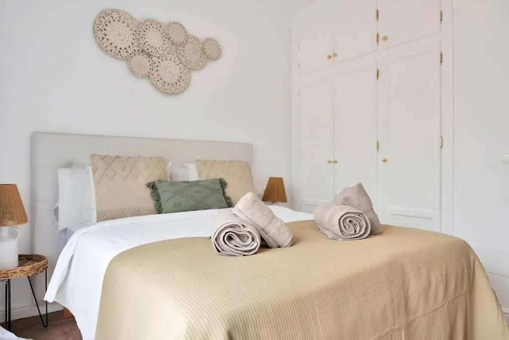 Adosado Con Solarium Y Piscina En Marbella Este - Vistamar 16 Spanje
